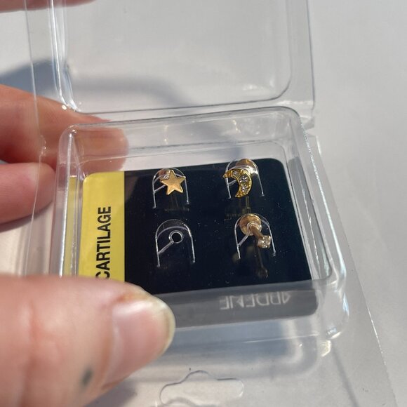 Ardene NEW 3 Pack of Celestial Cartilage Piercings Moon, Star, and Gem Gold - Picture 6 of 8